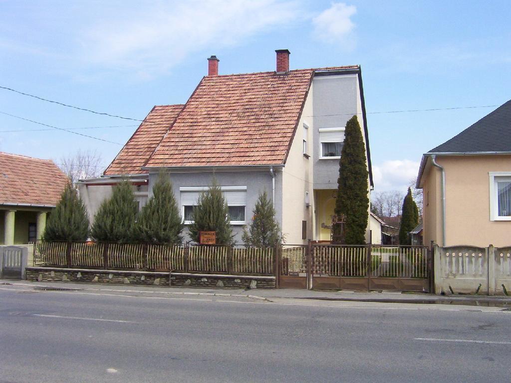 Marika Haus 호텔 Bük 외부 사진